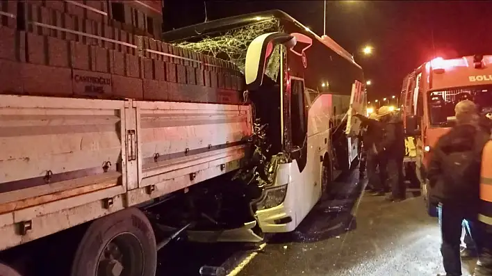 Feci otobüs kazası, 2 ölü